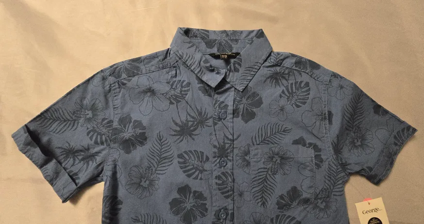 NEW! Boy's Blue Floral Shirt! - Size 7 / 8 image indicator(2)