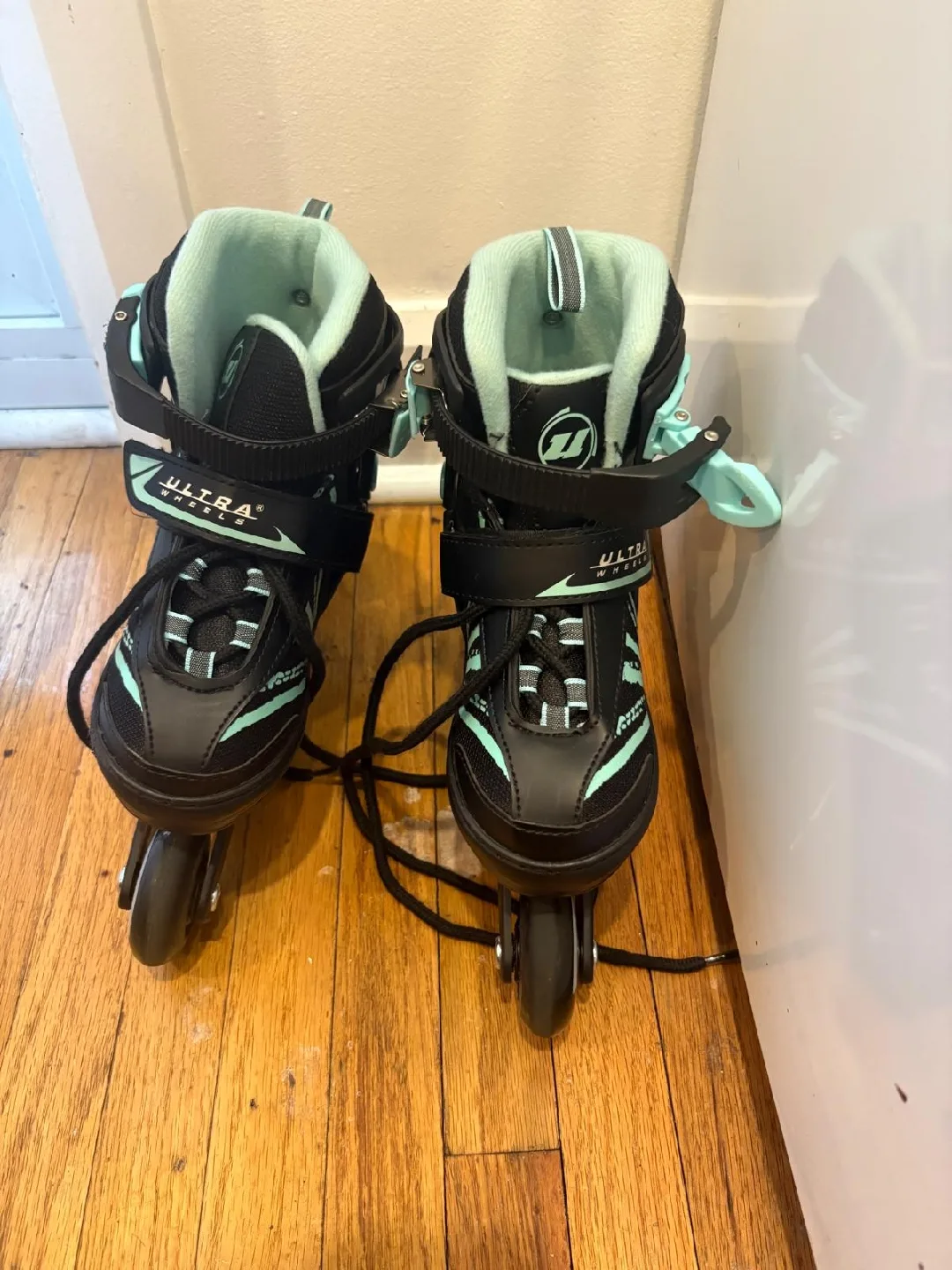 Ultra Wheels Adjustable Inline Skates thumbnail