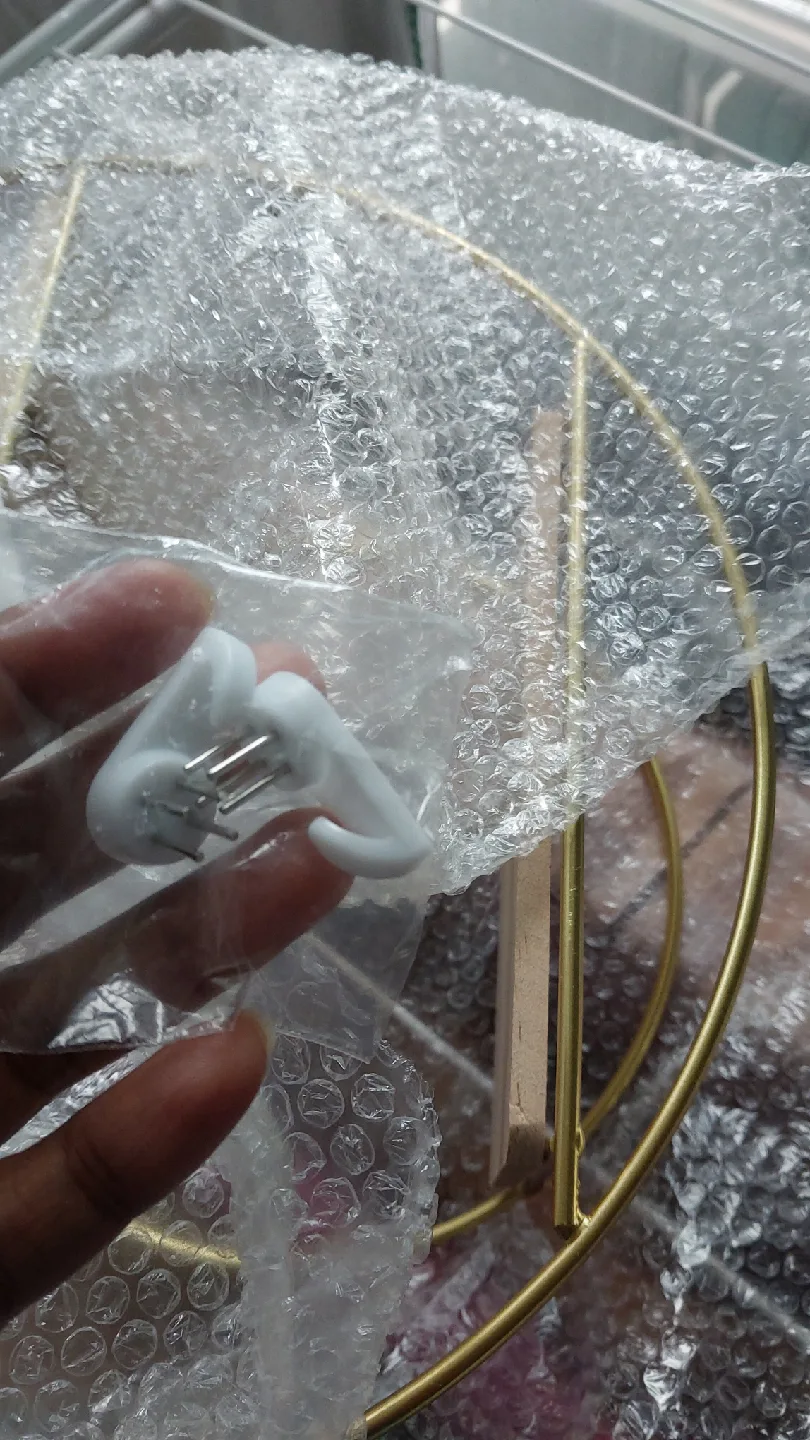 🥕BRAND NEW Gold Metal & Wood Round Wall Shelf🥕 image indicator(5)