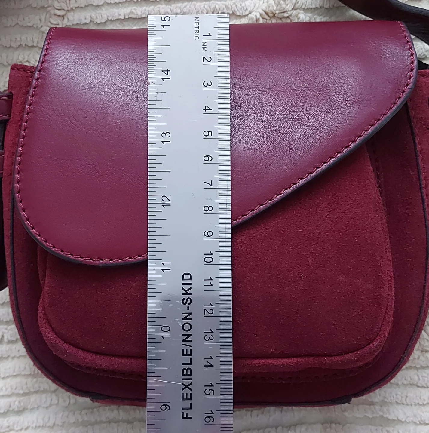 🆕Burgundy Leather Crossbody Bag image indicator(4)