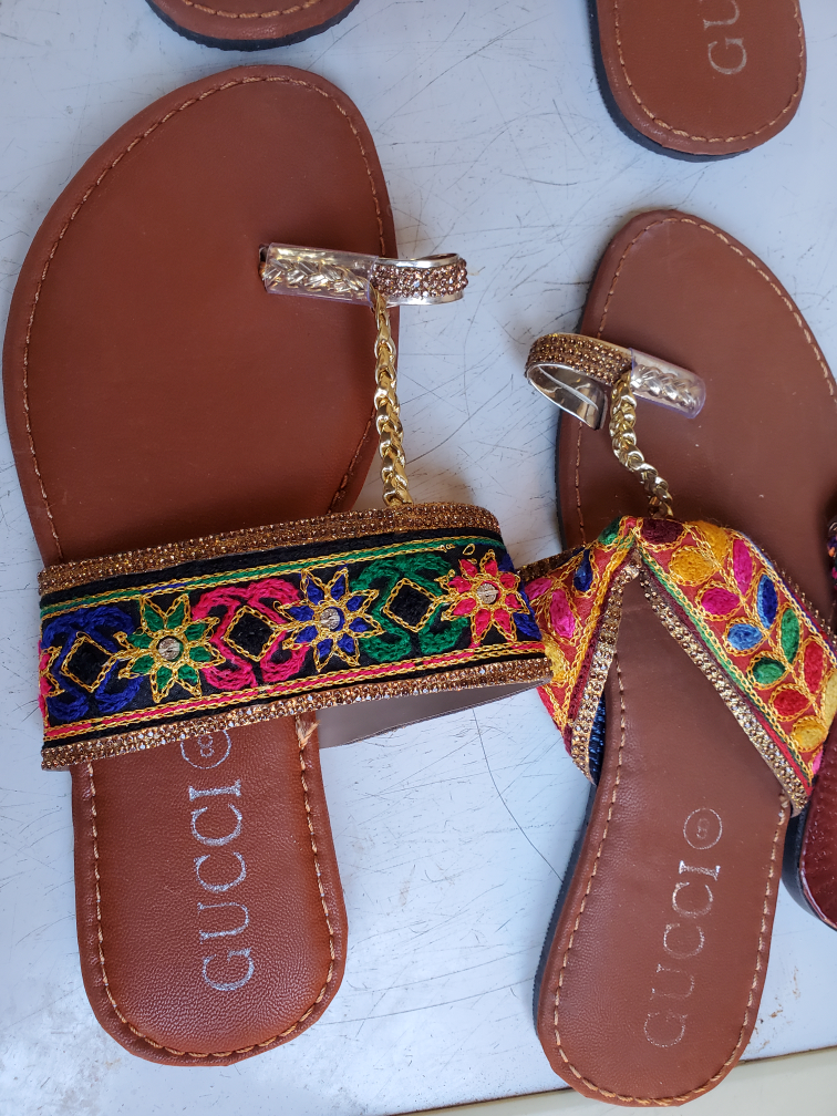 Assorted Women's Sandals - Gucci, Ikson, Unbranded - photo 2