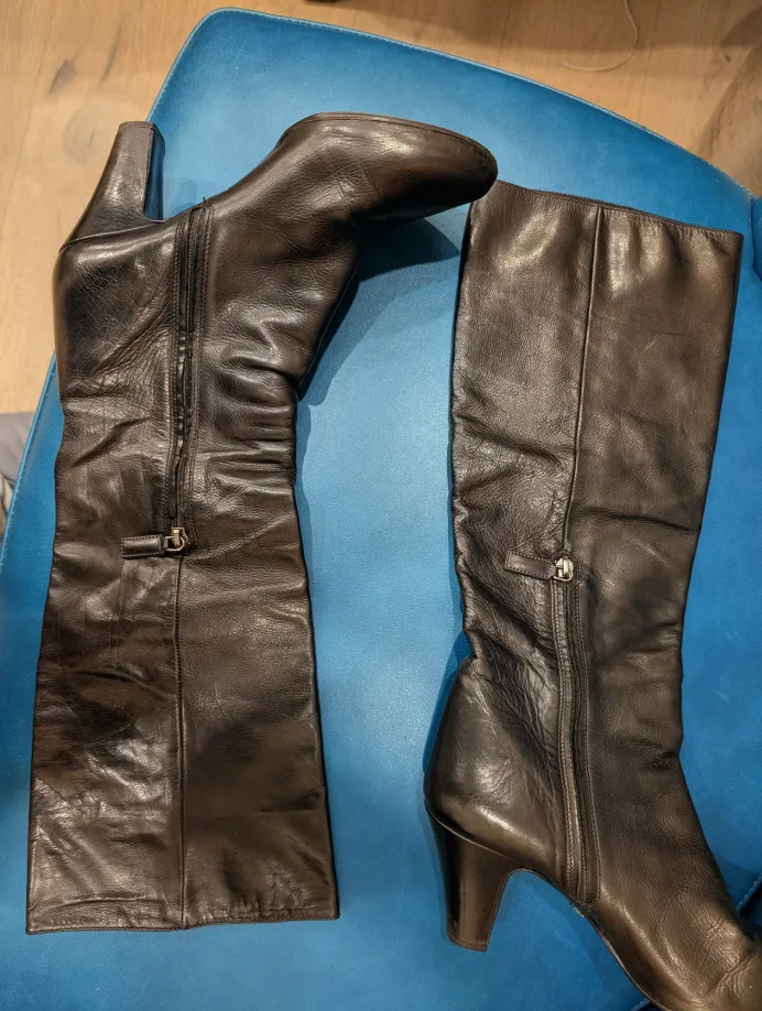 Prada Black Leather Boots - Size 38 image indicator(2)