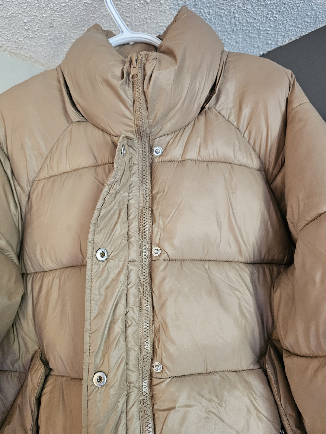 No Boundaries Puffer Jacket - Size L