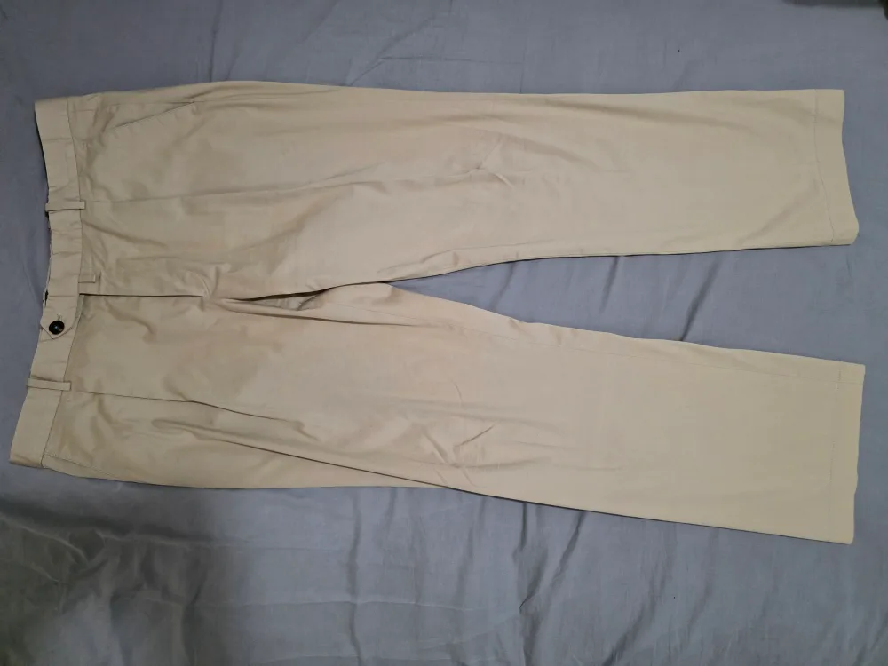 Brand  new Dunhill Links Men's Beige Chinos(Waist 36)