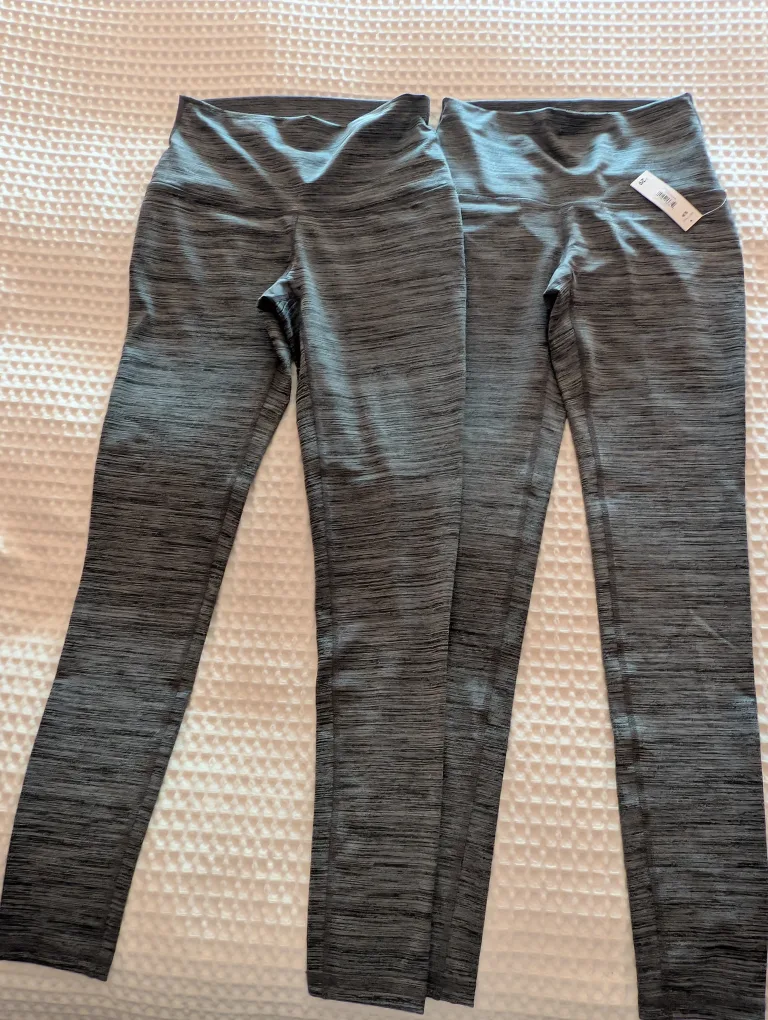 Joe Fresh Active Leggings - Size S/P - New thumbnail