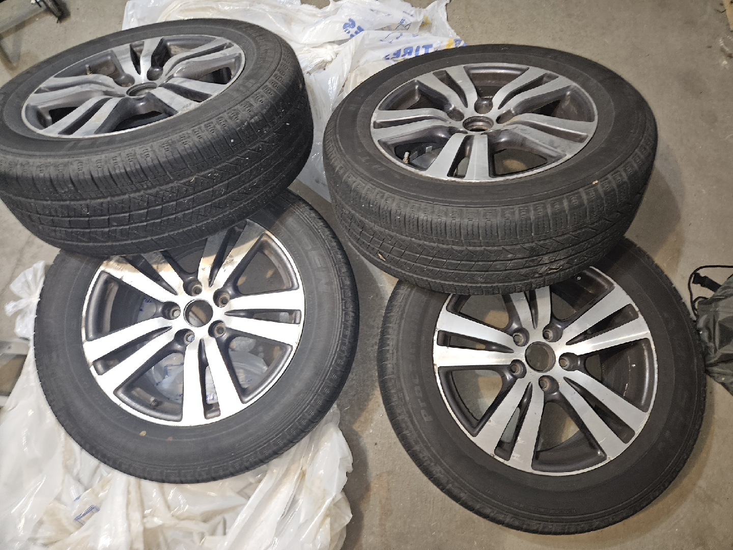 All season 245/60R18 - photo 2