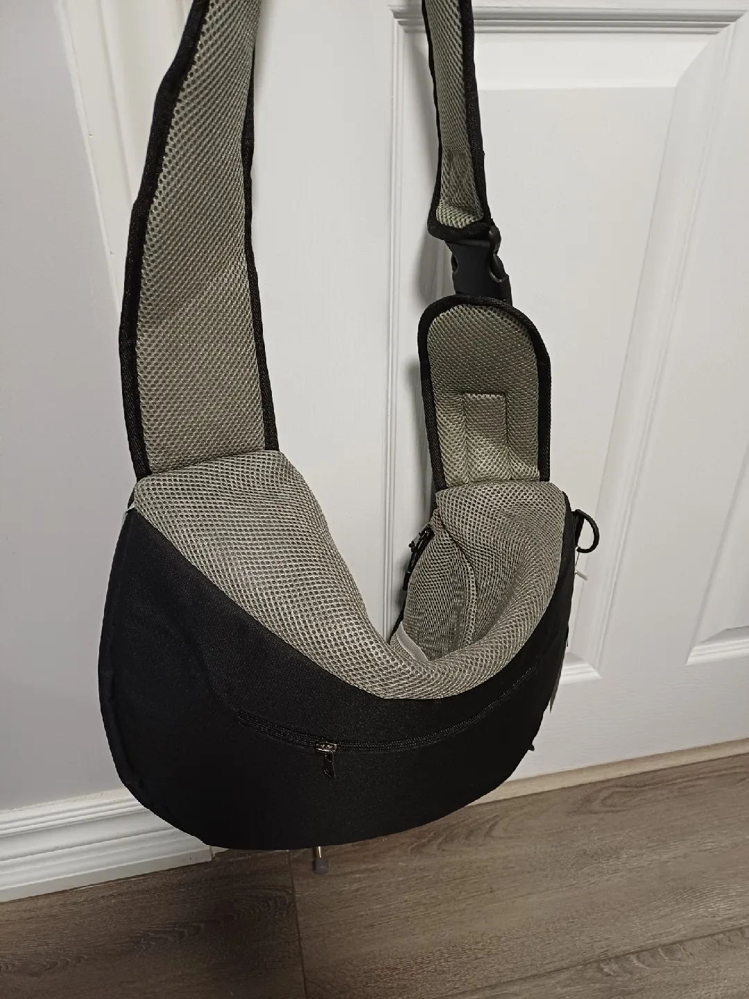 PAWABOO-Pet Carrier Sling Bag - Black & Grey image indicator(7)