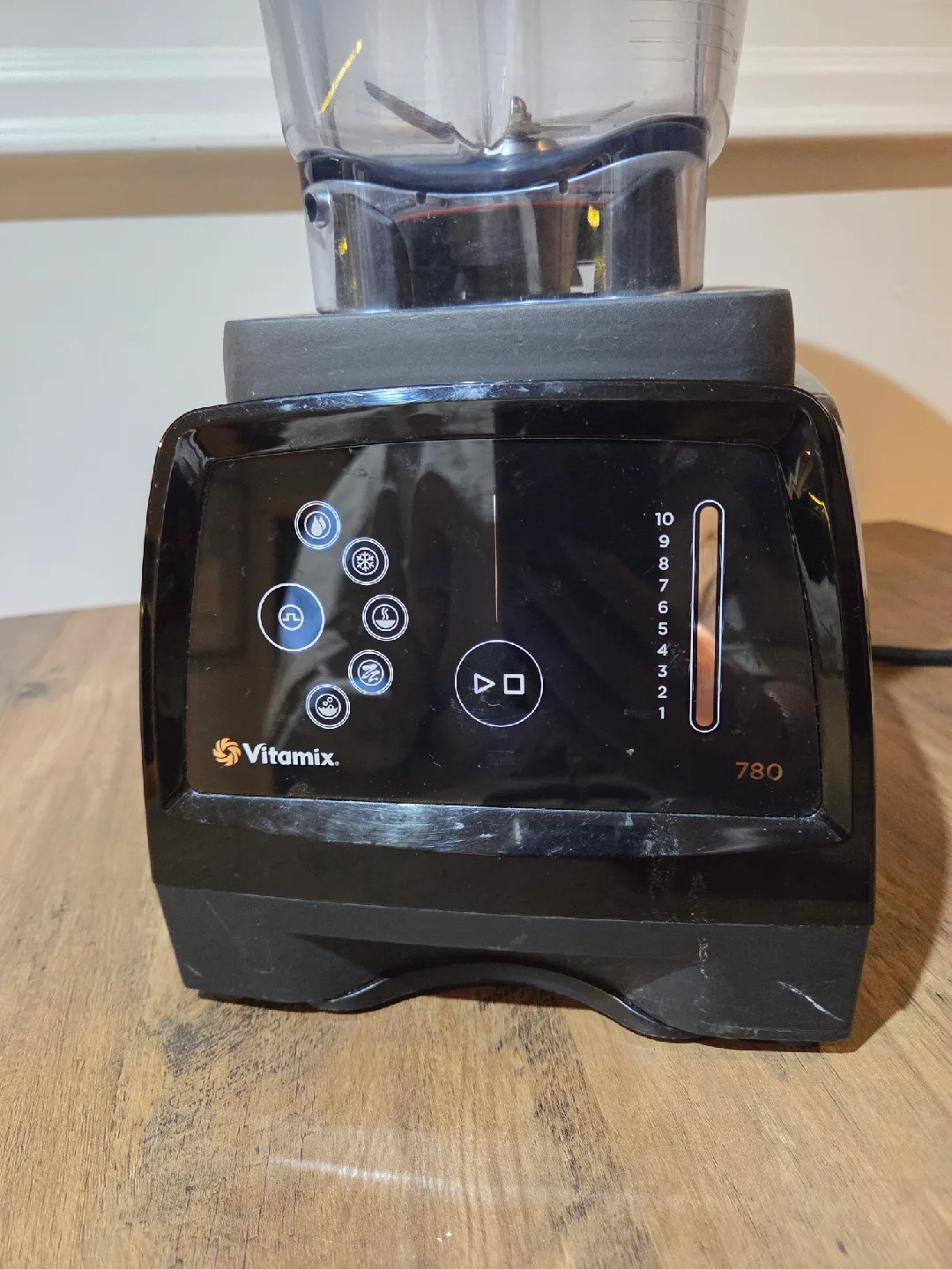 Vitamix 780 Blender - Black image indicator(2)