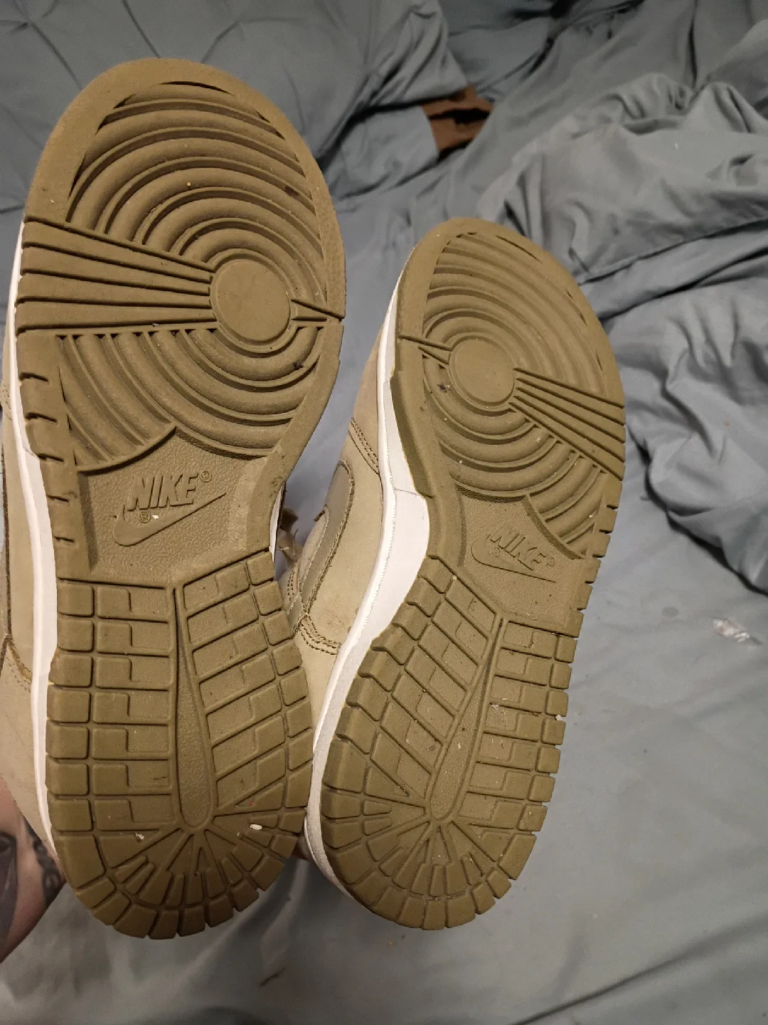 Nike Dunk Low Olive Green Shoes image indicator(3)