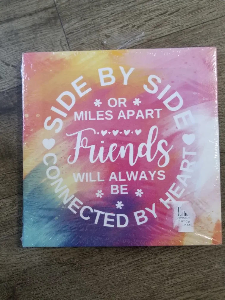 New Friends Canvas Wall Art thumbnail