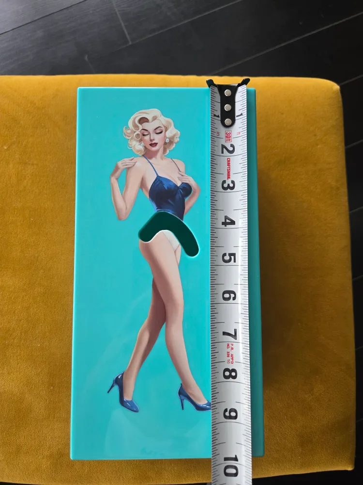 Marilyn Monroe Tissue Box image indicator(2)