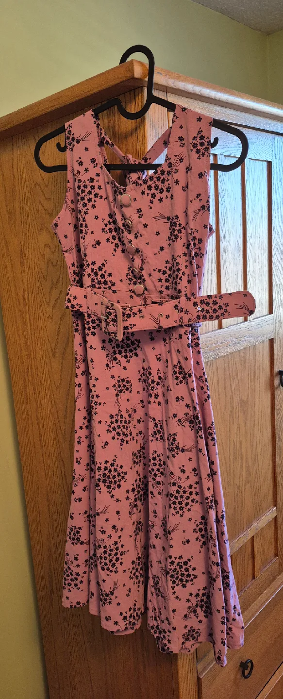 Pink Floral Dress with Belt image indicator(3)