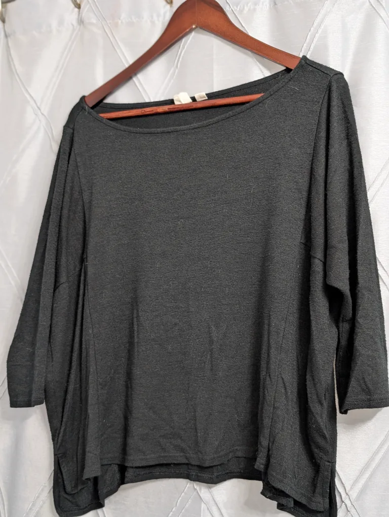 GAP Black 3/4 Sleeve Top - Size S thumbnail