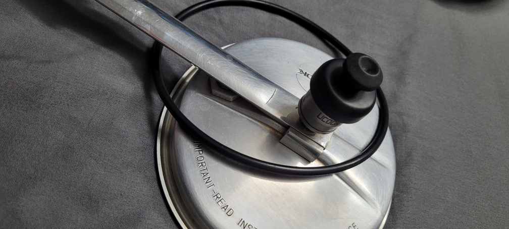 Pressure Cooker for Sale $14 only