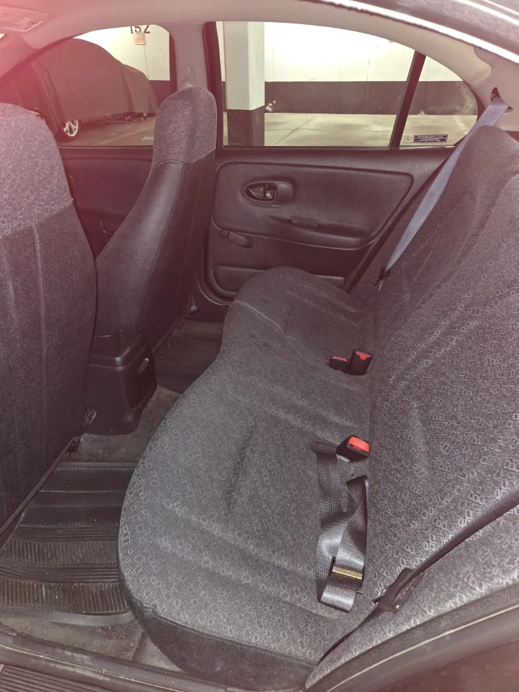 2001 Saturn Sl1 image indicator(4)