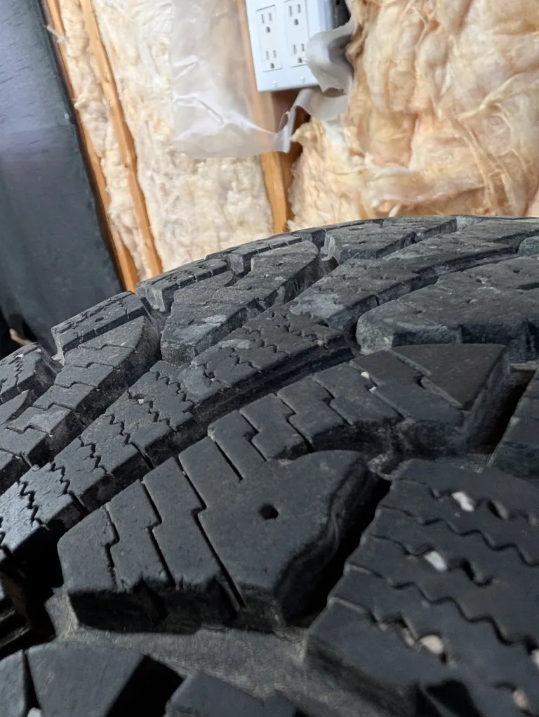 (4)-215/70R16 Winter Tires On Steel Rims Off 2017 Mitsubishi Rvr image indicator(3)