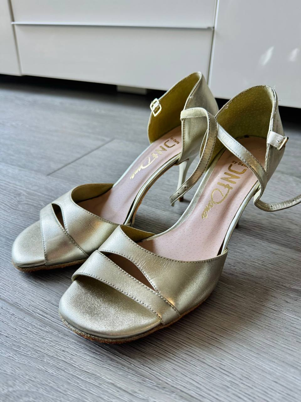 By Delle shoes