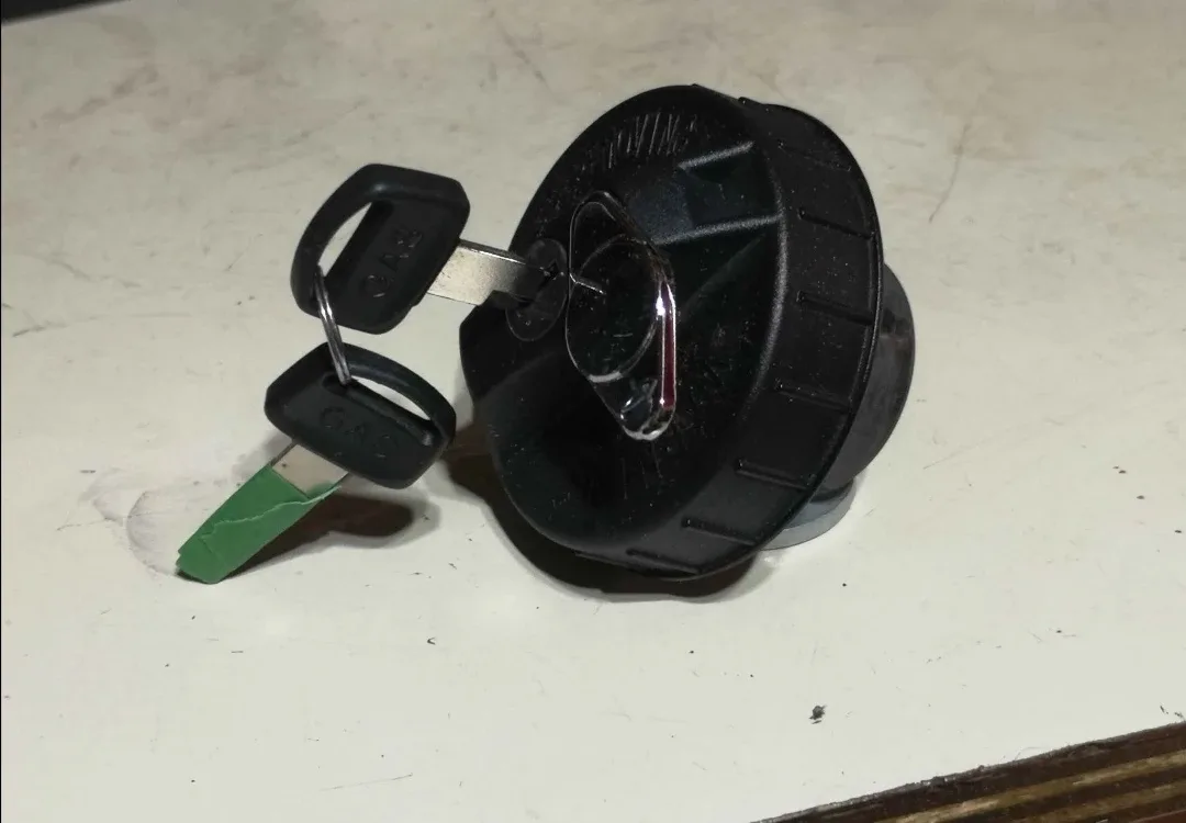 Read the List ~ Locking Gas Cap ~ Car, Truck, Van, SUV, Parts image indicator(4)