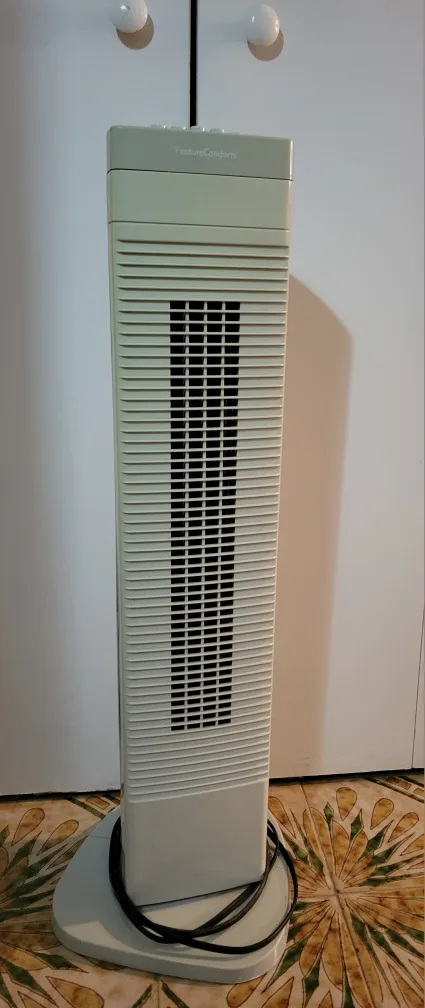 Feature Comforts Tower Fan image indicator(2)