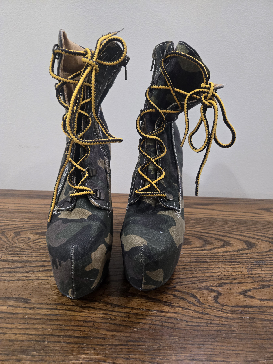 Camouflage Platform Heel Boots - Size 7.5 - photo 3