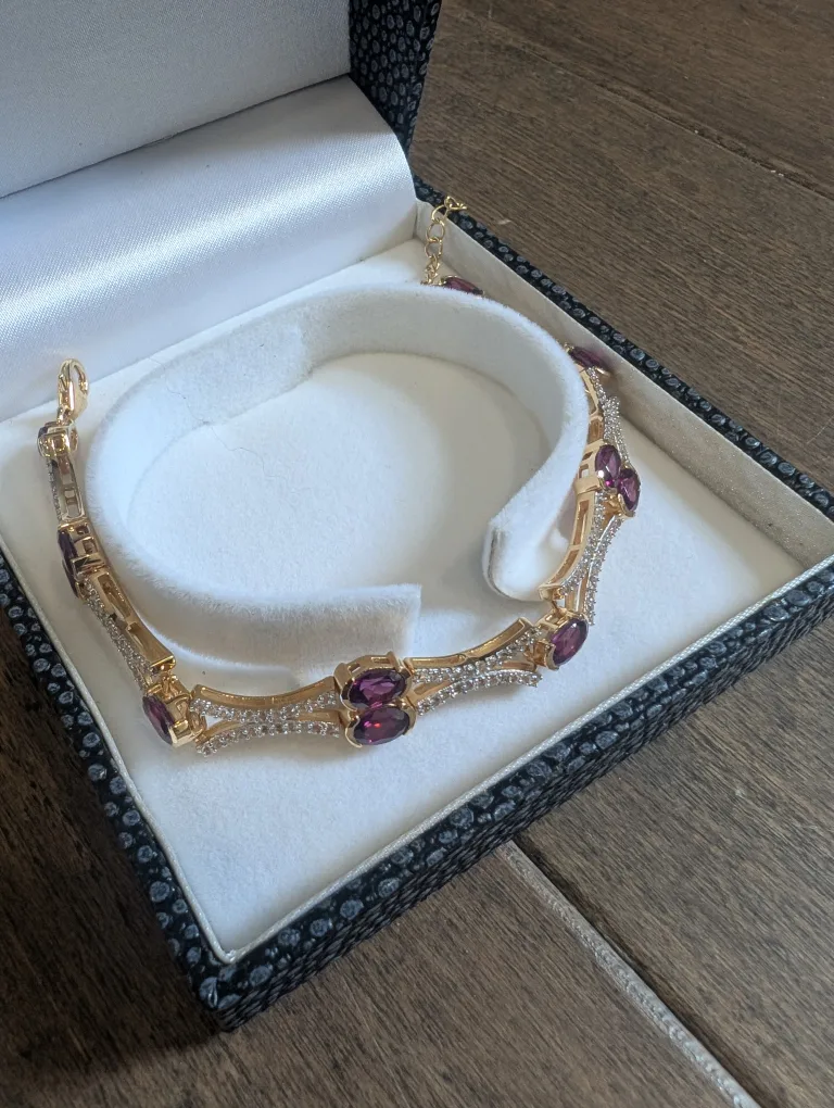 Brand New Silver Garnet & Sapphire Bracelet For Sale image indicator(2)