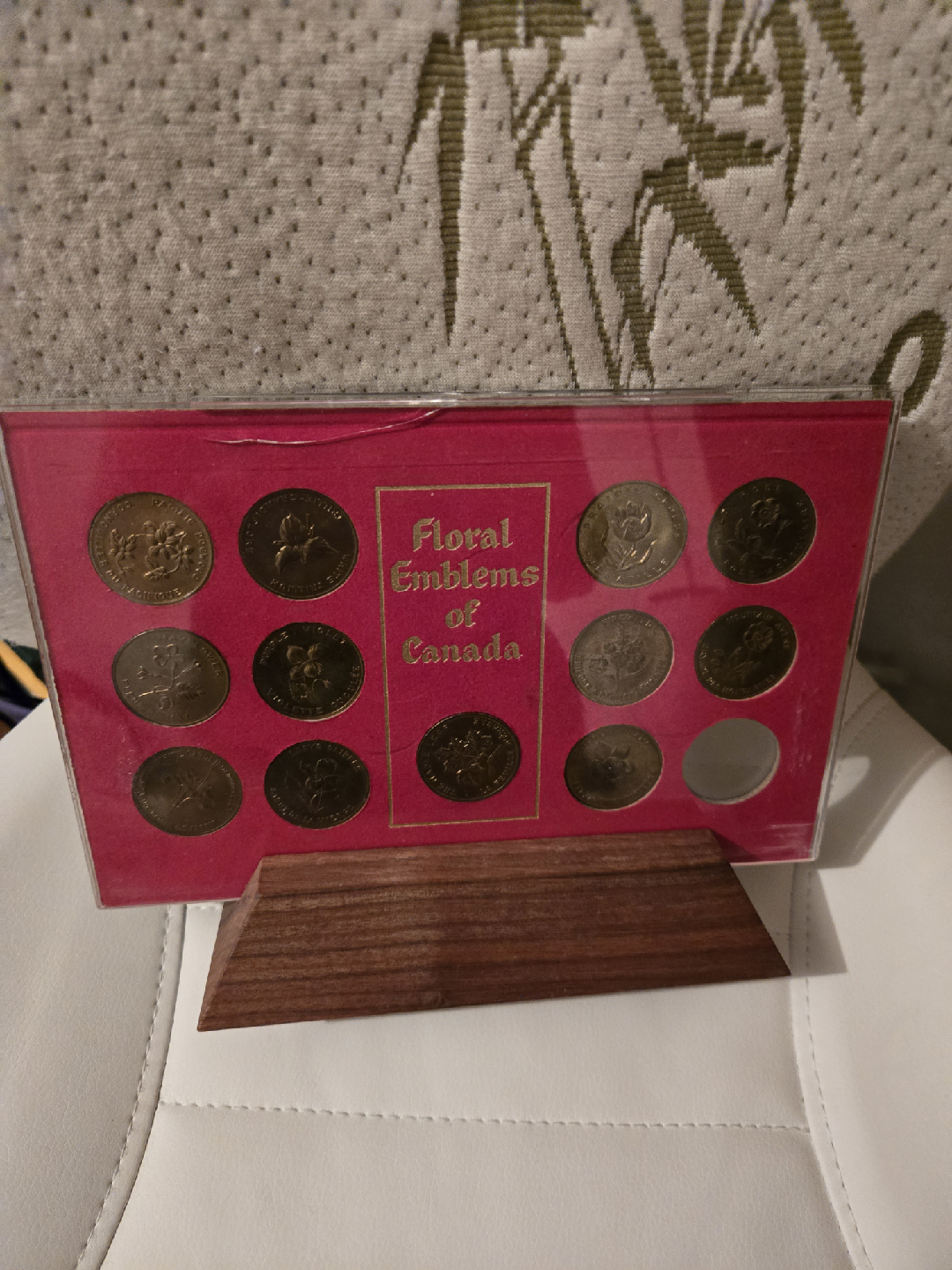Floral Emblems & Coats of Arms Canada Coins
