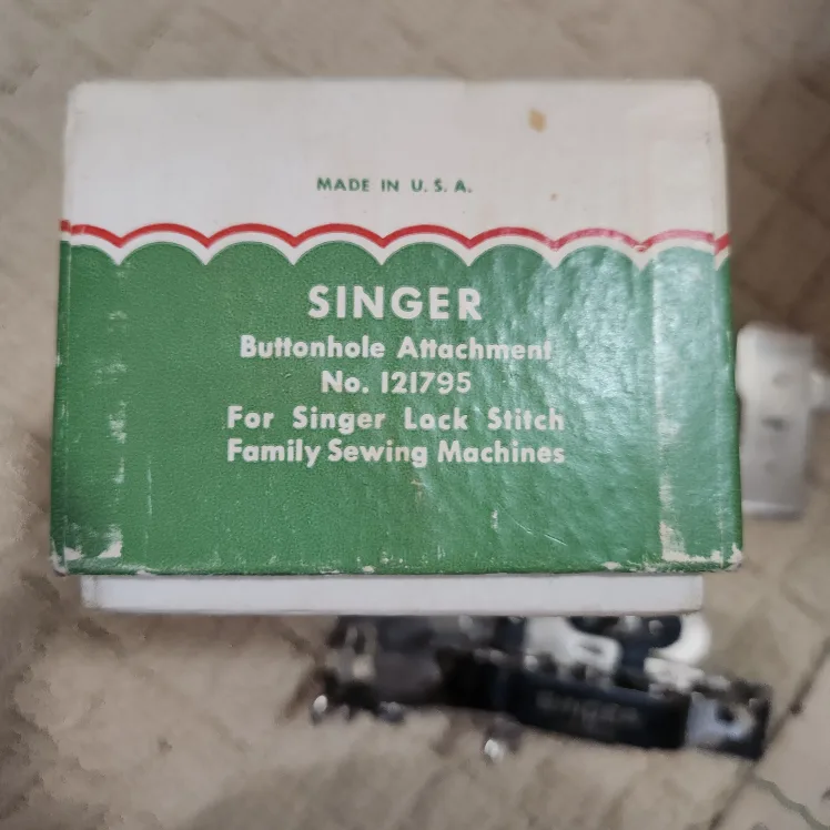 Vintage Singer 121795 Buttonhole Attachment image indicator(6)