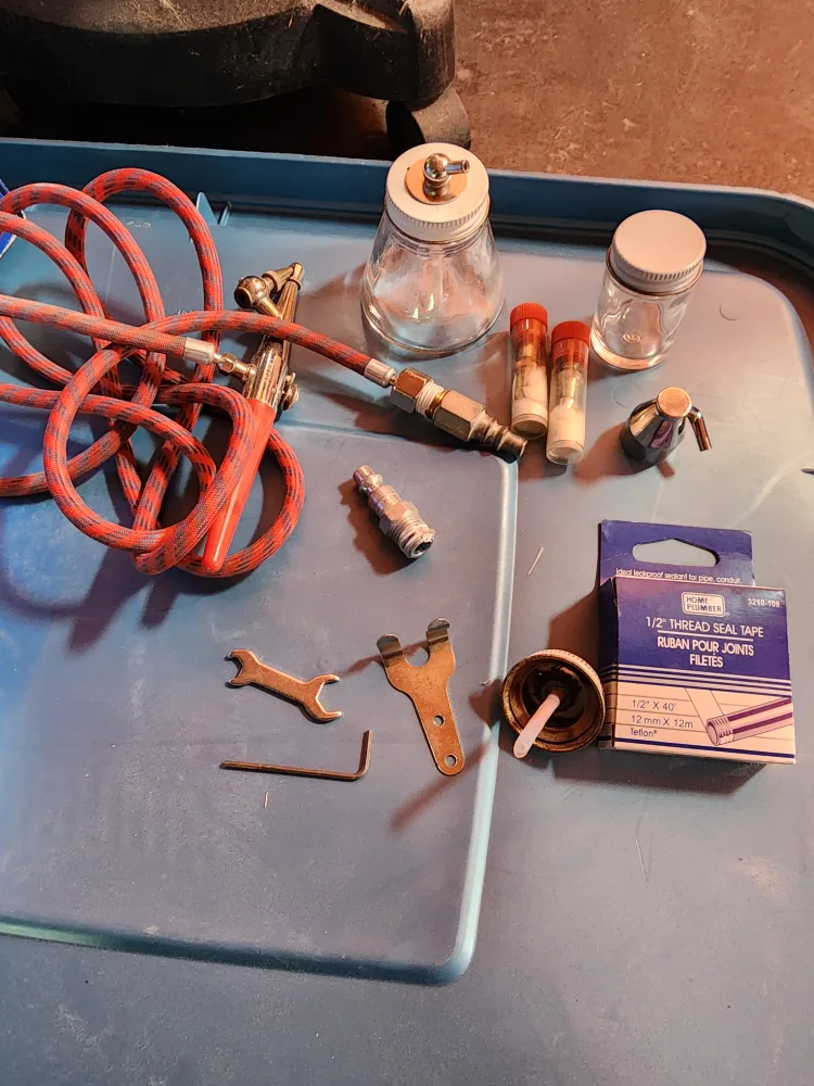 Vintage Airbrush Set for Artists & Hobbyists image indicator(2)