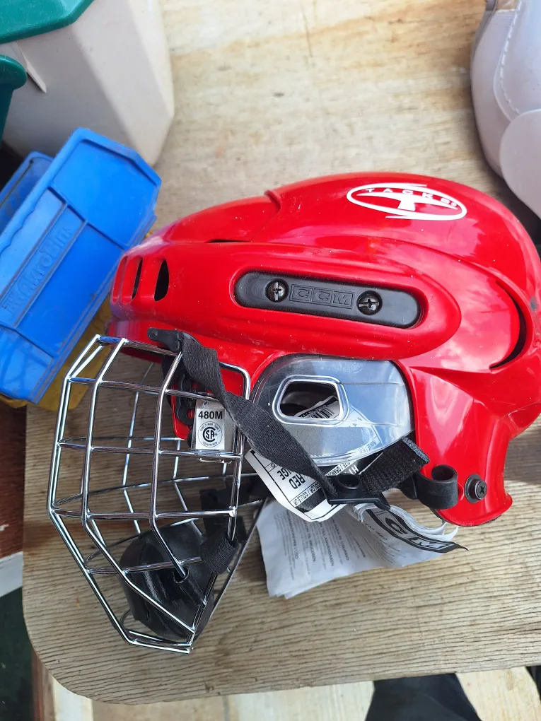 CCM 480 Hockey Helmet thumbnail