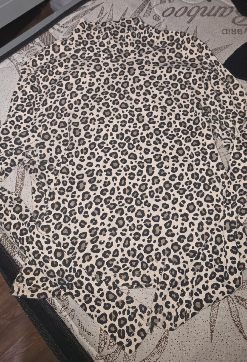 Aeropostale Leopard Print Top - Size XL thumbnail
