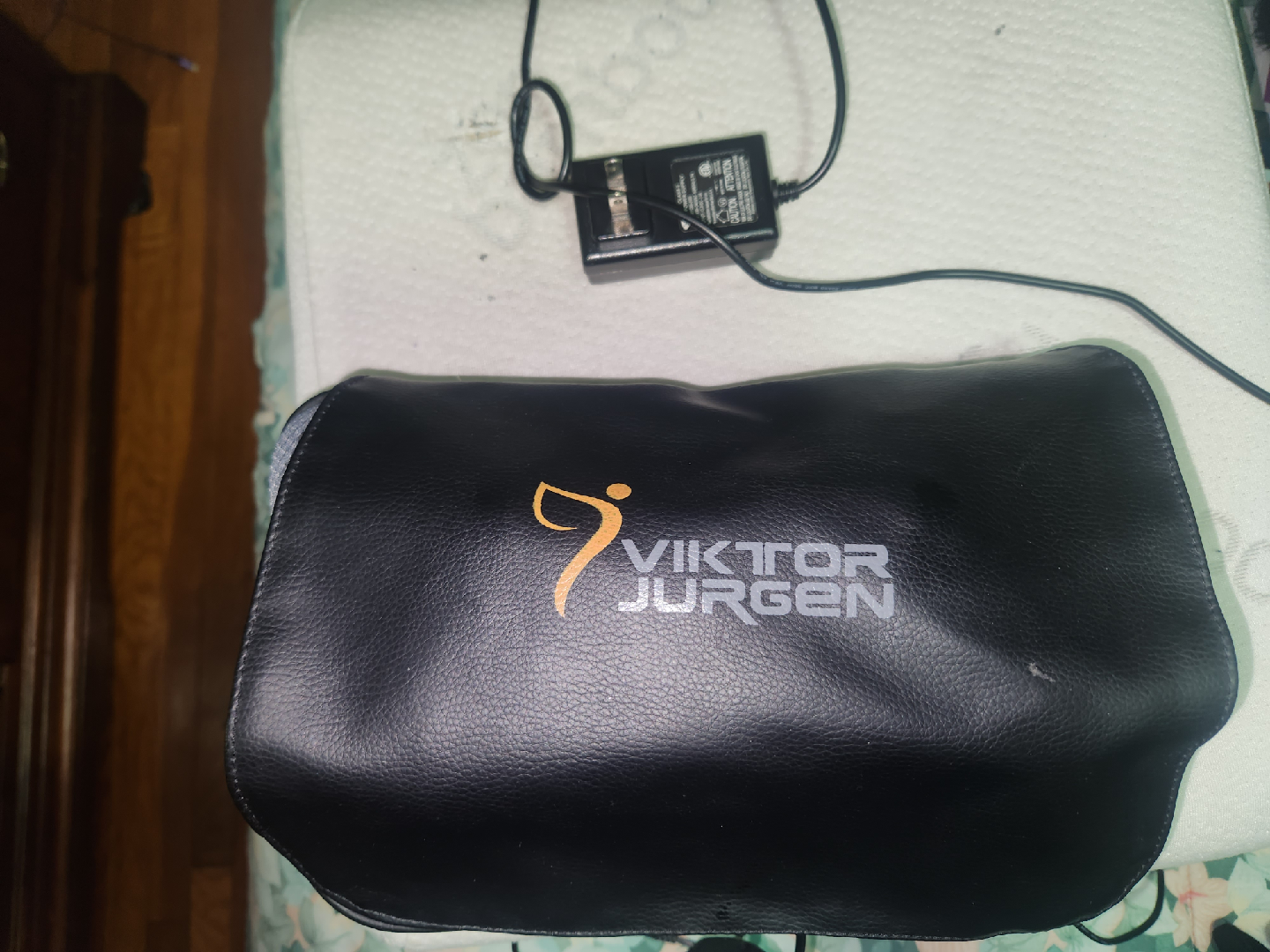 Viktor Jurgen Neck and Shoulder Massager - photo 2