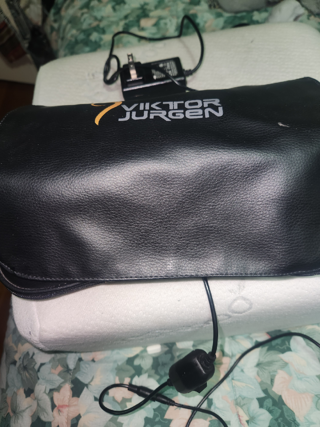 Viktor Jurgen Neck and Shoulder Massager - photo 3