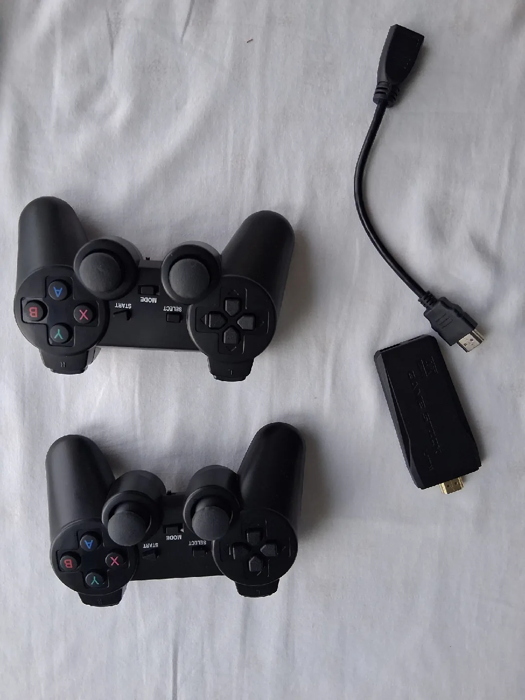 2.4G Wireless Controller Gamepad - Like New! image indicator(2)