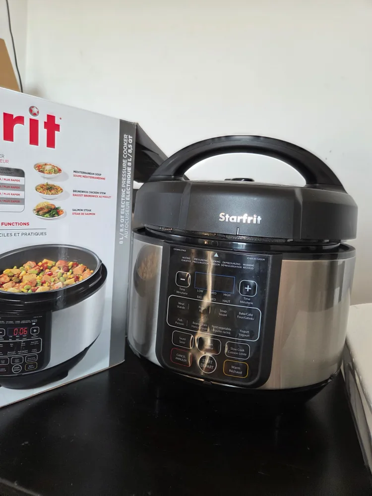 Starfrit 8L/8.5 QT Electric Pressure Cooker - with Box! thumbnail