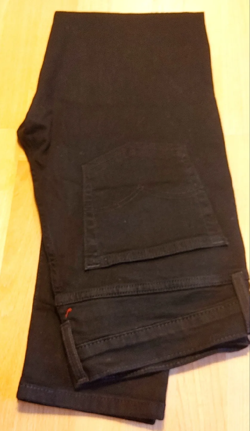 Levi's Black Jeans thumbnail