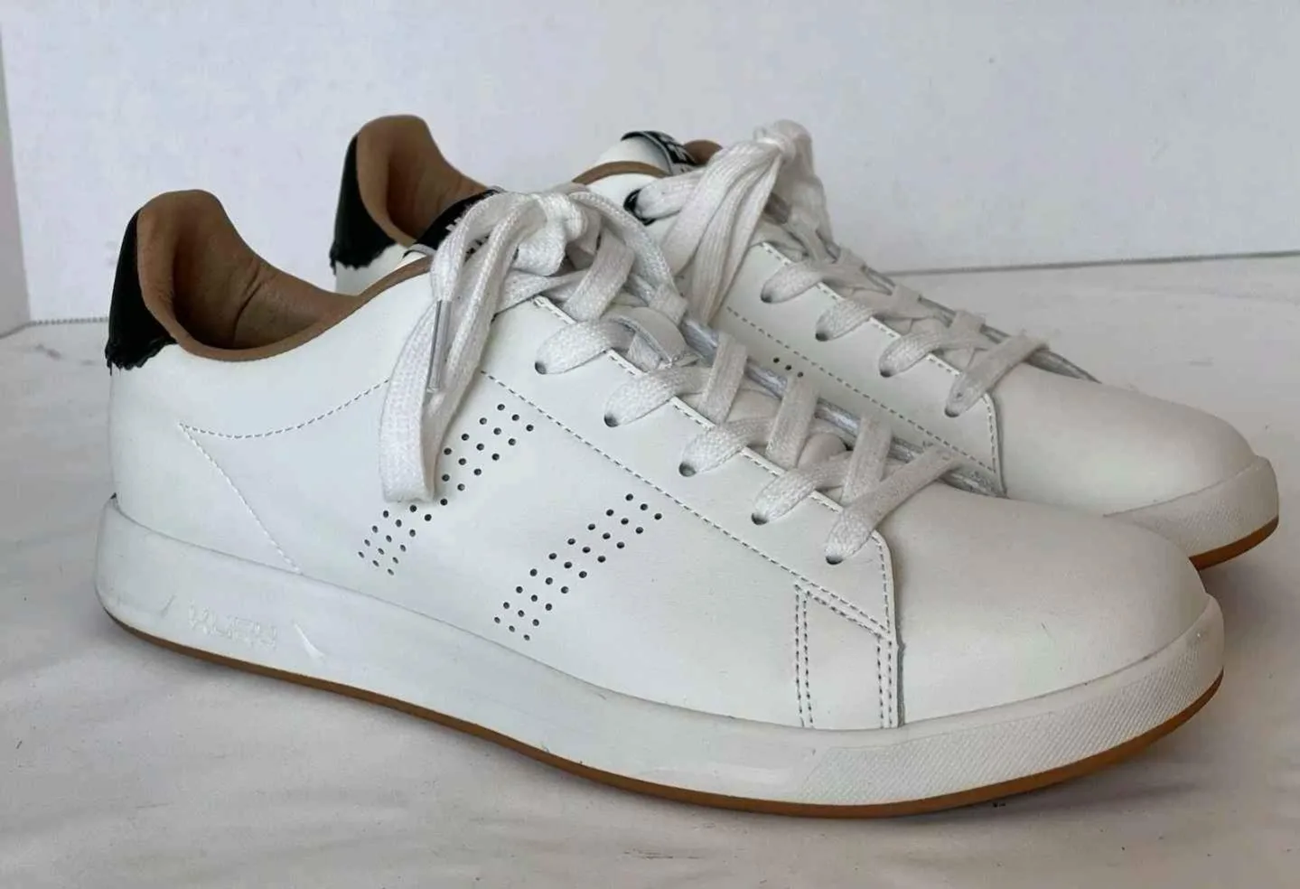 Kuru Women's Roam Comfortable Walking Shoes image indicator(3)