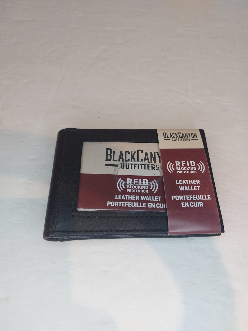 Black Canyon Outfitters RFID Leather Wallet - New - photo 2