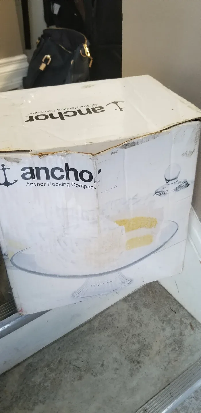 Anchor Hocking Pedestal Cake Dome image indicator(3)