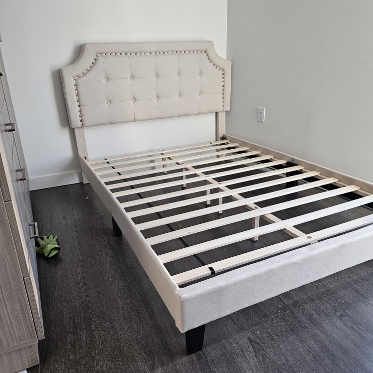 Seasonal Sale on Black Linen Fabric Bed Frame - photo 3