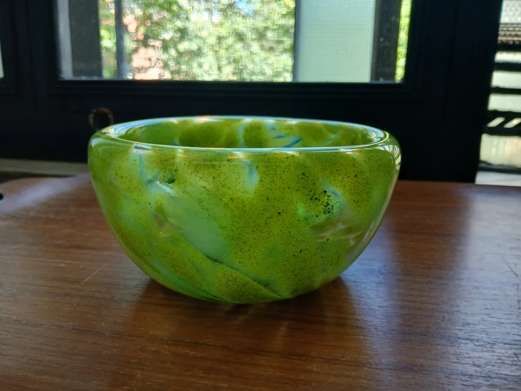 🥕Green blown glass bowl thumbnail
