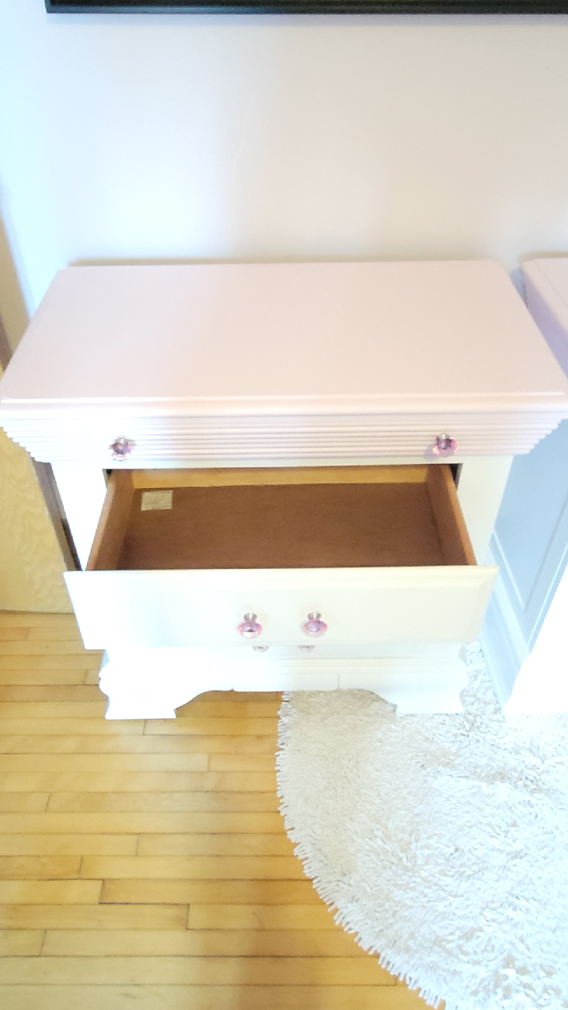 White & Pink 3-Drawer Nightstands (Pair) - photo 4