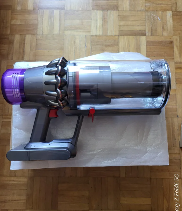 DYSON V11 OUTSIZE BRAND NEW !! ( THE MOST POWERFULL V11 SERIES ) thumbnail