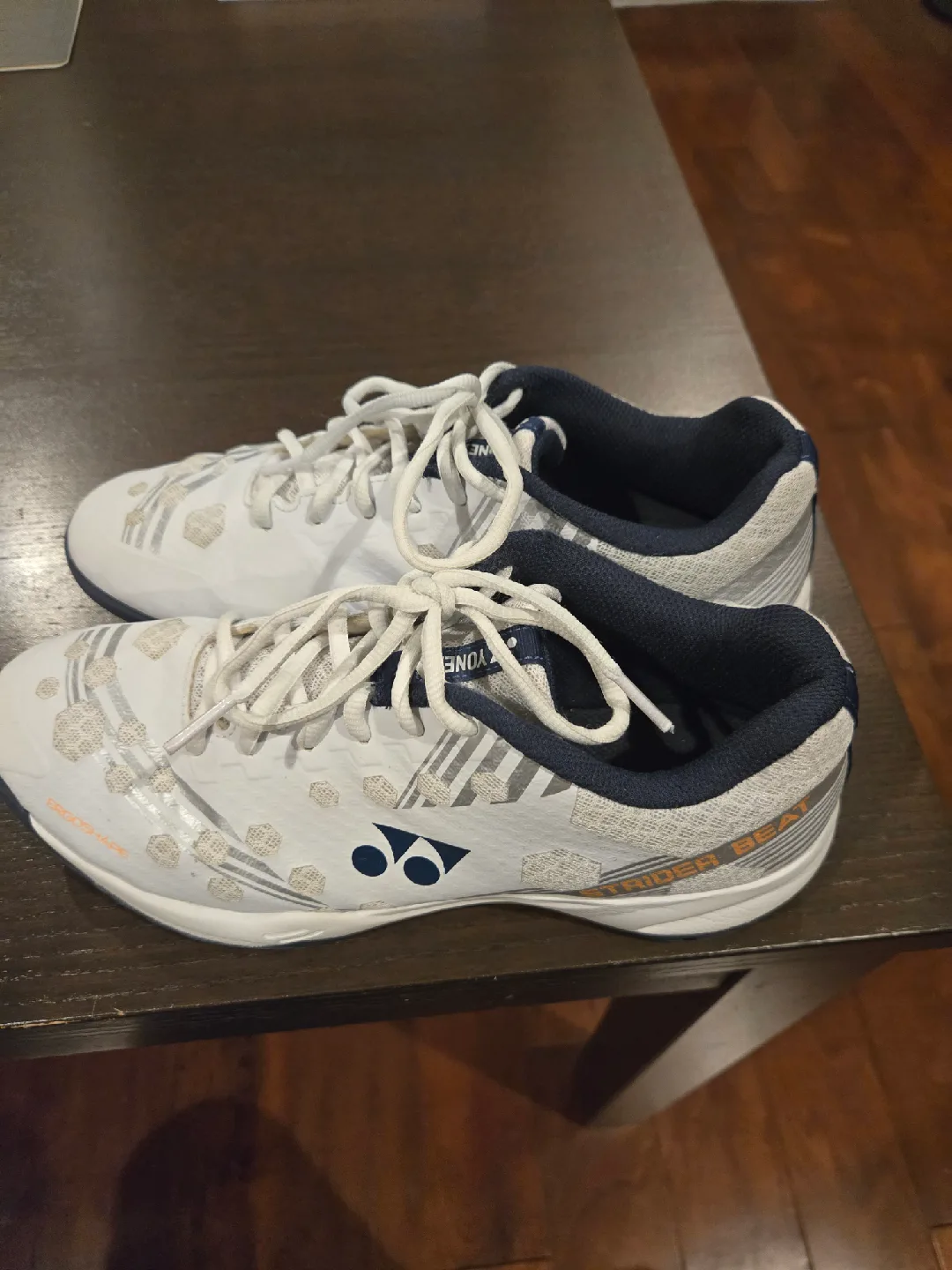 Yonex Badminton Shoes image indicator(2)