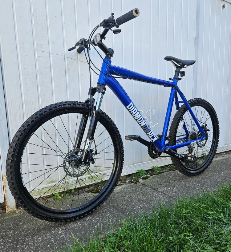 Diamondback Response XE Mountain Bike