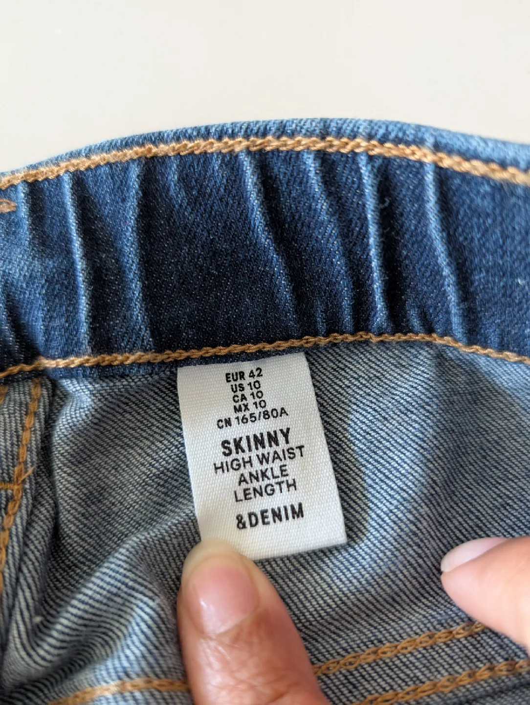 H&M Skinny High Waist Ankle Jeans - Size 10 thumbnail