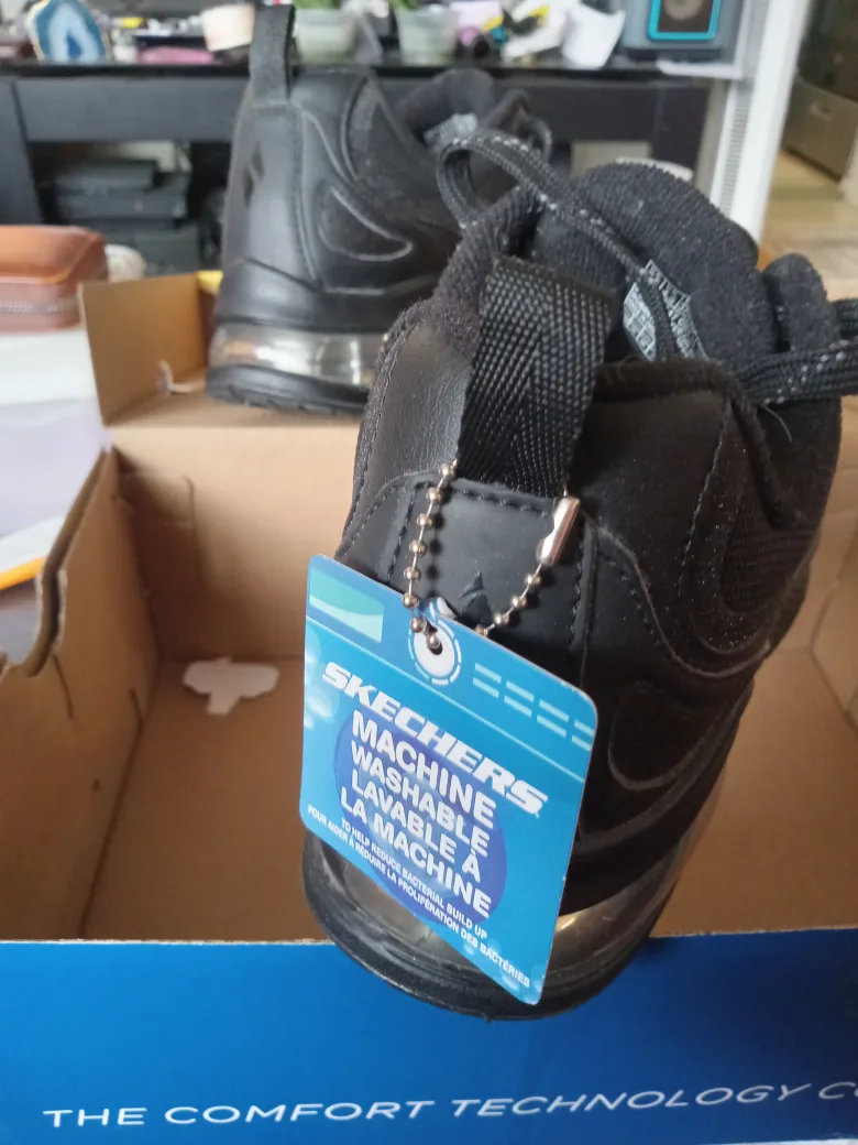 Skechers Machine Washable Sneakers - Size 7 image indicator(6)