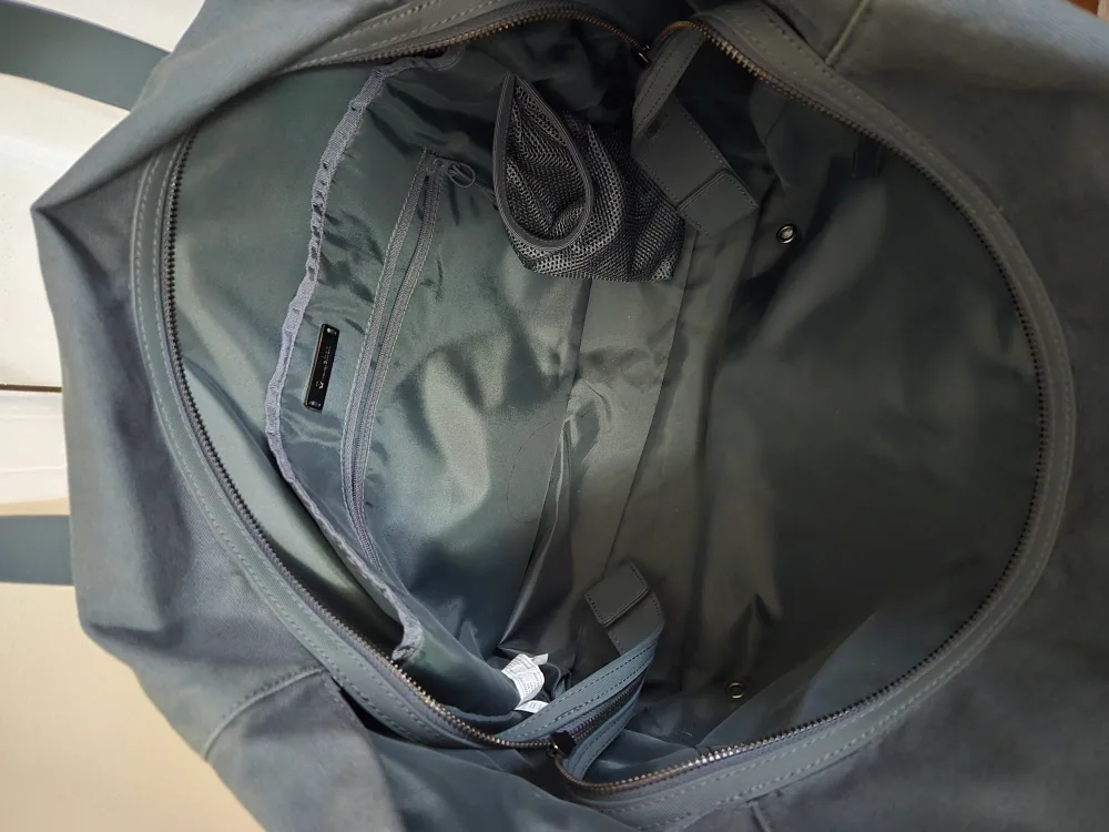 Lululemon All Avenues Bag - Green image indicator(3)