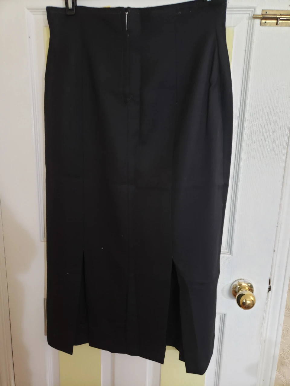 Black wool   Skirt with Slits fit size 14 - photo 3