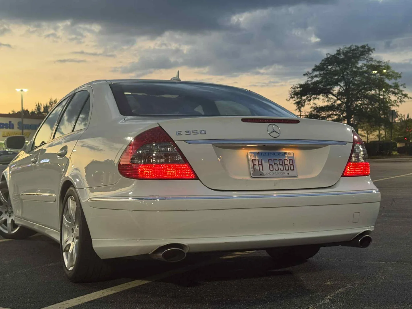 Mercedes Benz  e350 image indicator(2)