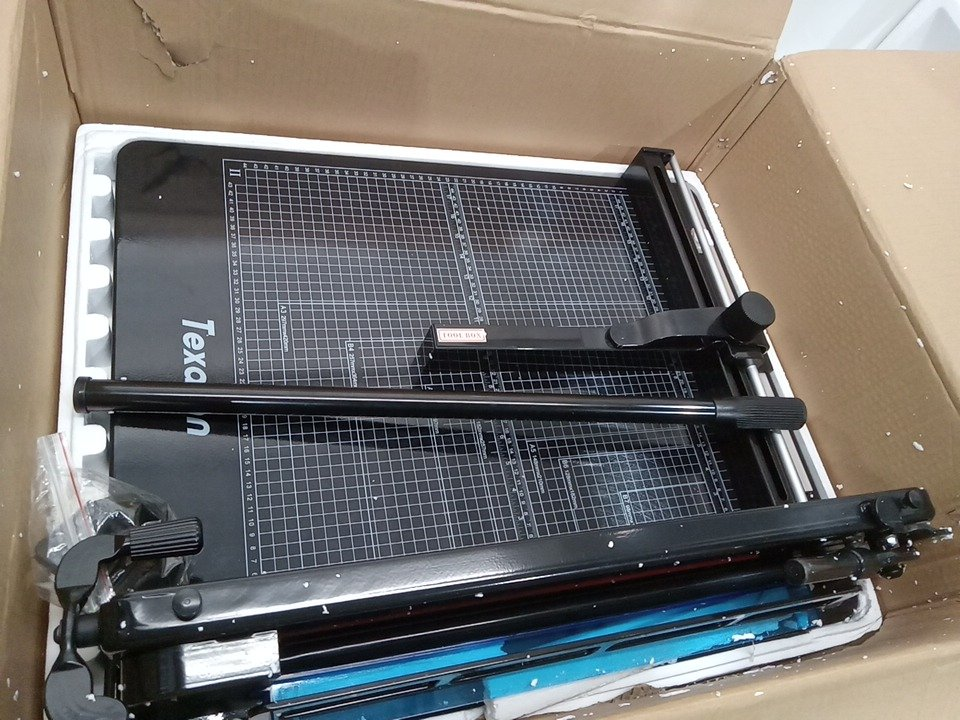 Heavy Duty Guillotine Paper Cutter - photo 3